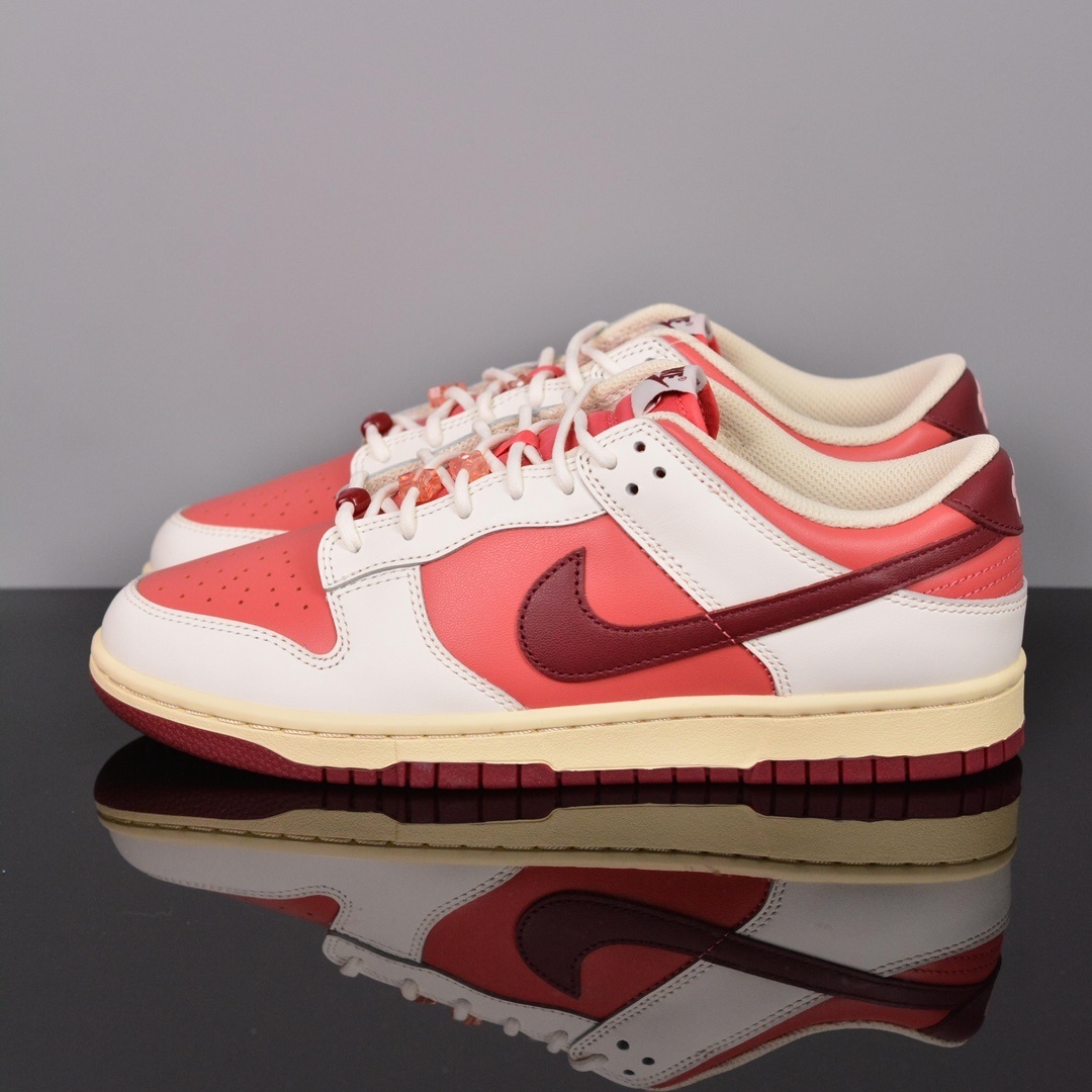 Nike Dunk Low Premium Valentine’s Day 2024