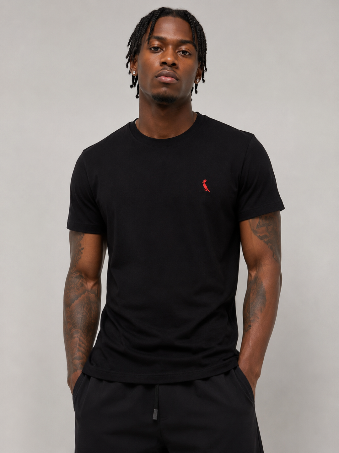 Camiseta Slim Reserva Essential Pima Bordada – Preta - Imagem 2